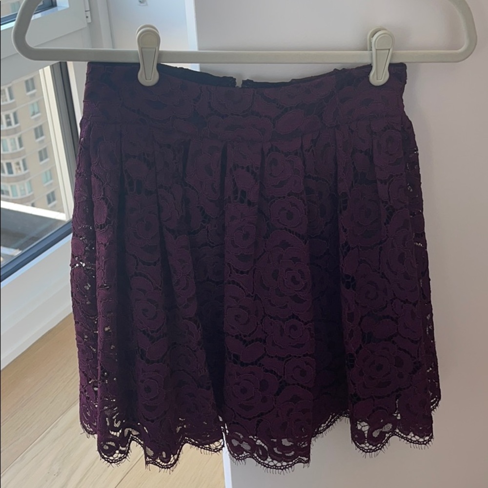 Alice + Olivia dark purple lace skirt - Picture 3 of 11